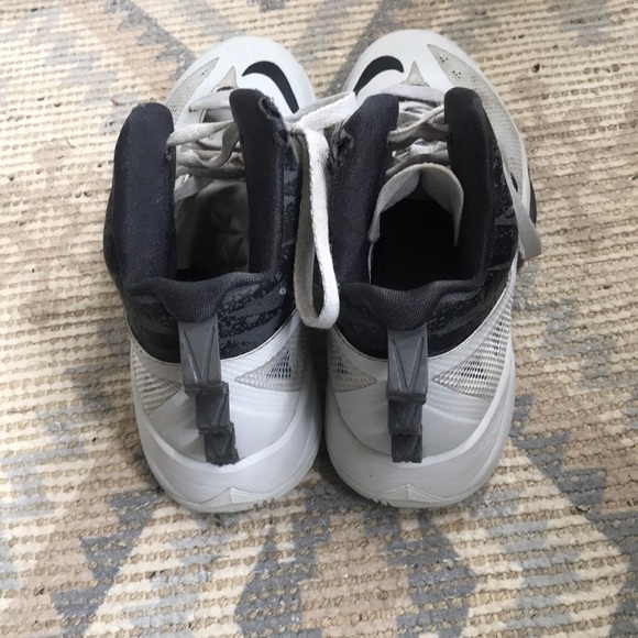 Nike Zoom Hyperfuse High Tops Size 7.5 - Picture 4 of 13